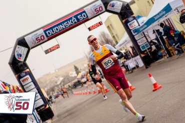 Dudinská päťdesiatka: Morvay (3:57:59) urobil na 50 km ďalší krok k OH, Tóth rozlúčku na 20 km ozdobil rekordom SR 1:22:14