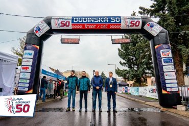 Na sobotnej Dudinskej päťdesiatke dvaja olympijskí víťazi, slovenský Chodec roka 2024 Dominik Černý tipuje, že by mohol padnúť aj svetový rekord